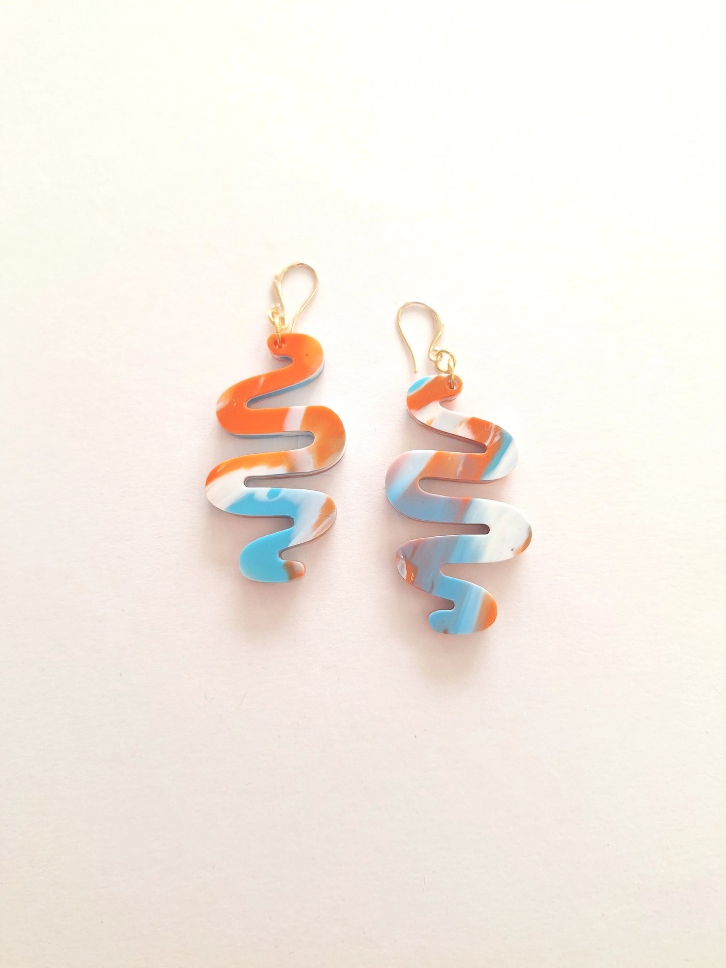 CURA Jewellery / Large squiggle earrings - Poolside Spritz