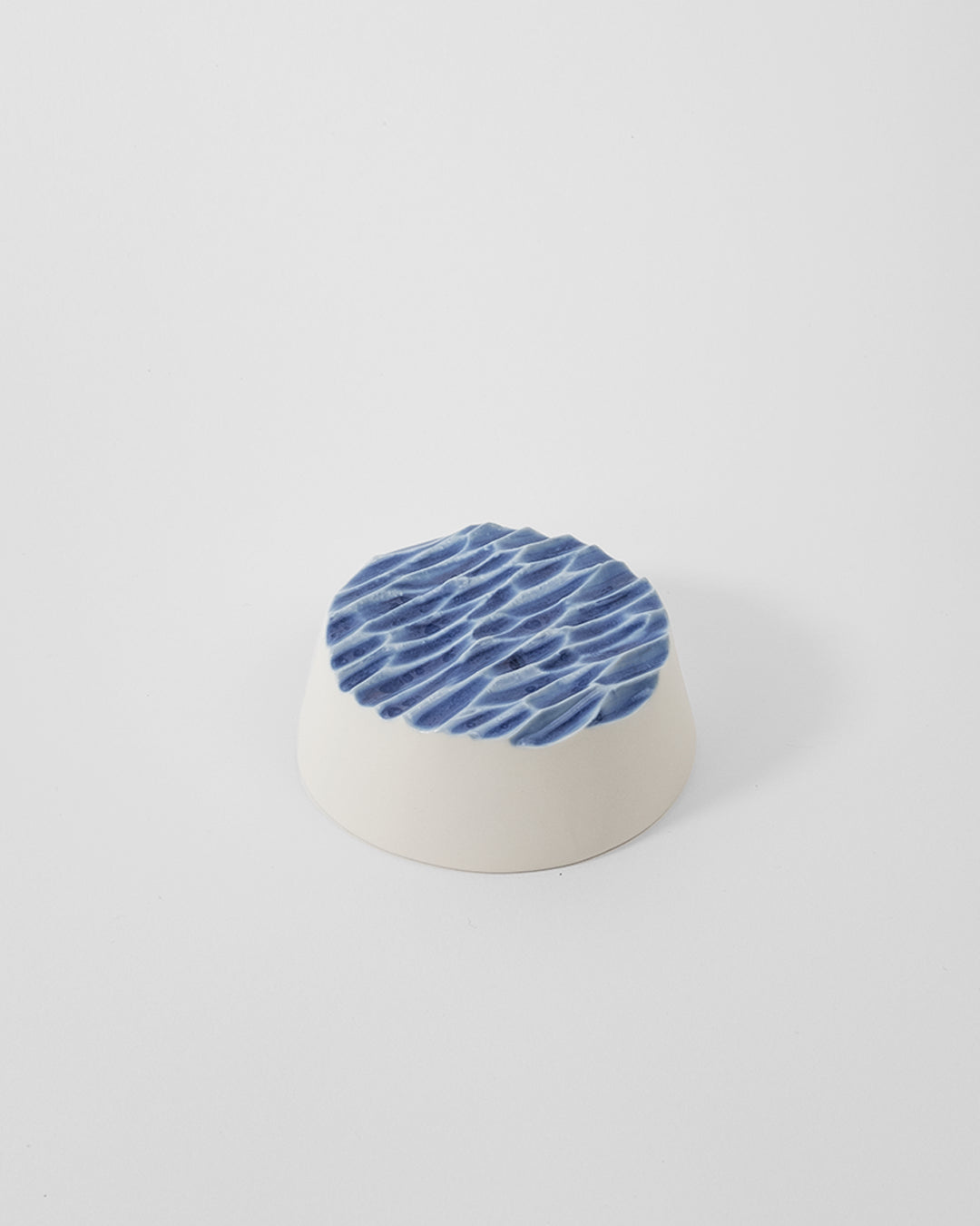 Maly Jdahim / porte-savon grand rond - bleu moyen