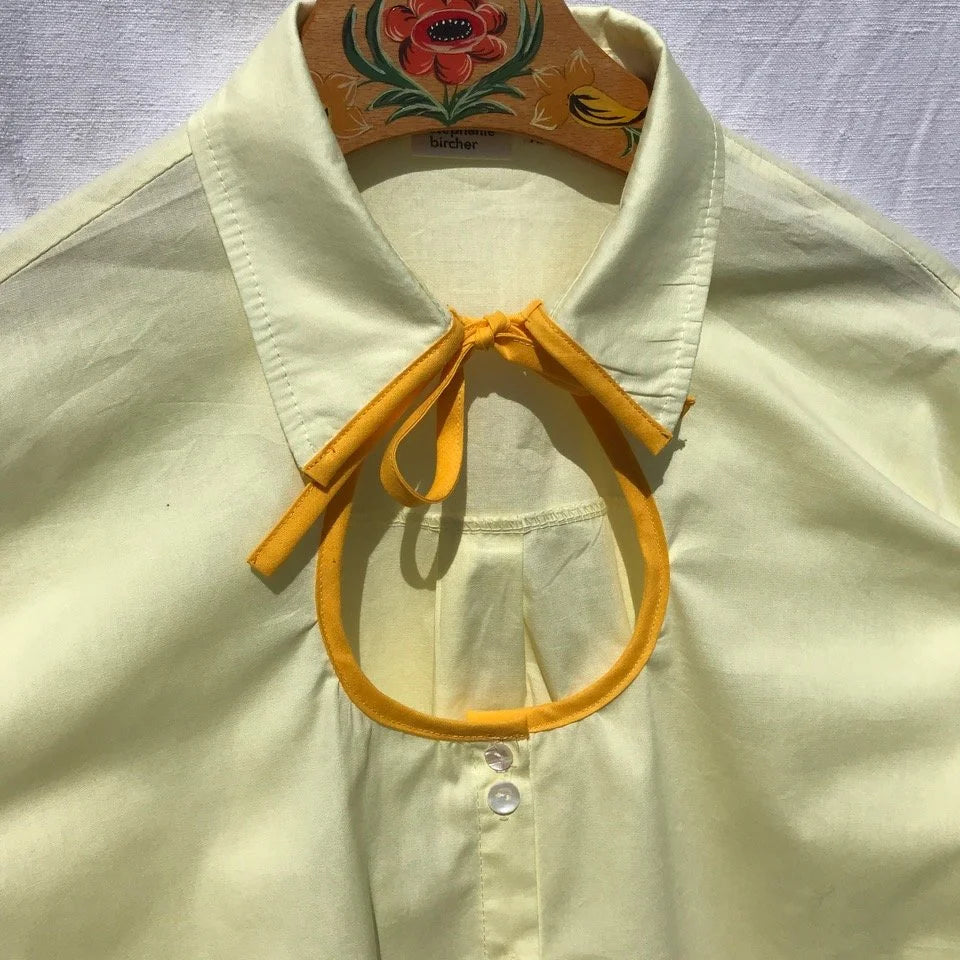 stéphanie bircher / chemise courte jaune