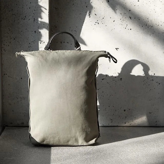QWSTION / zip pack / limestone