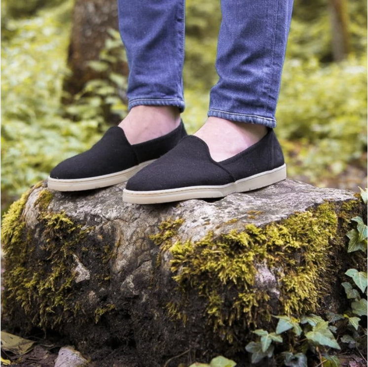 Baabuk / Slip on / noir