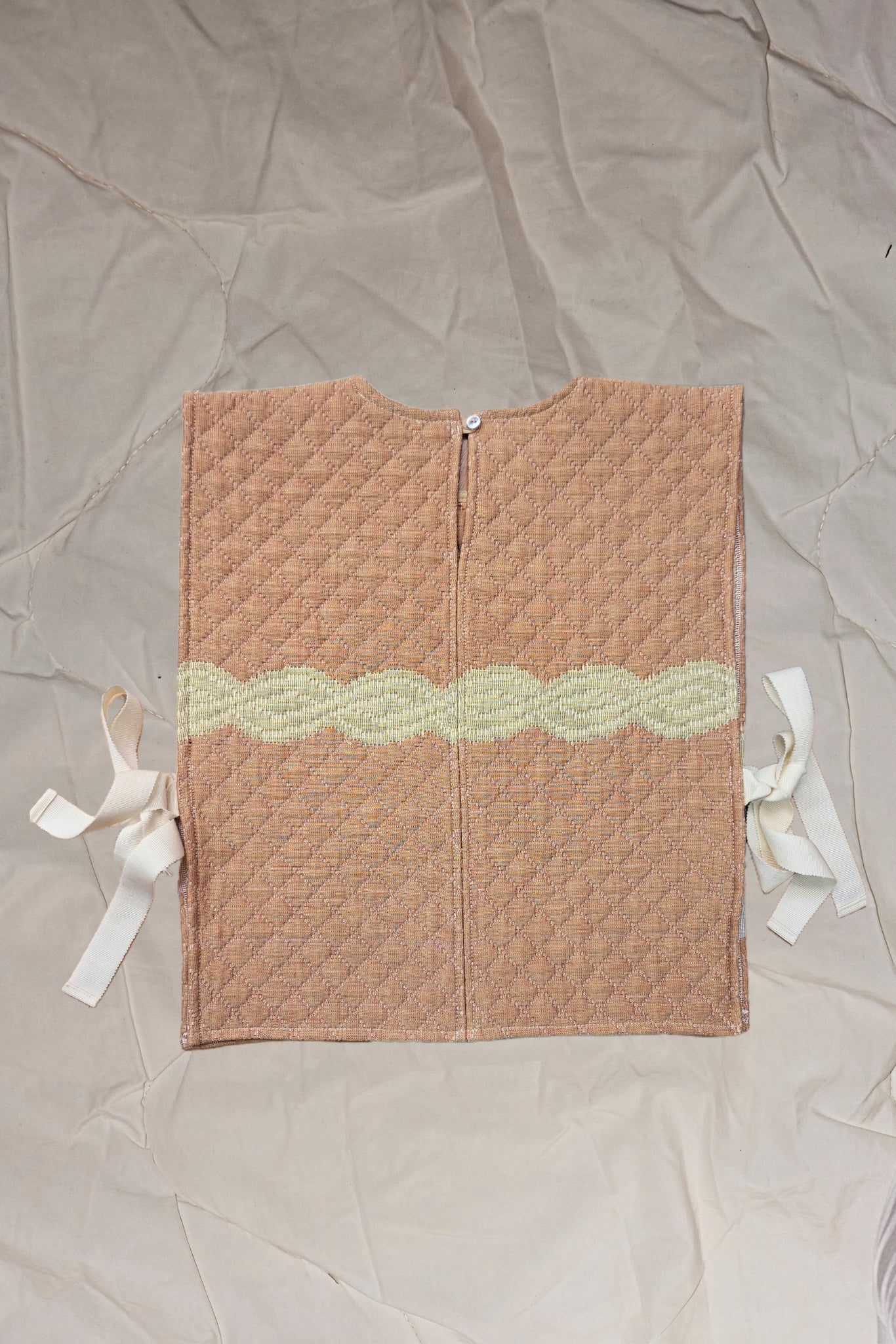 RE/Cover / Gilet à nœuds - Pastel à motifs