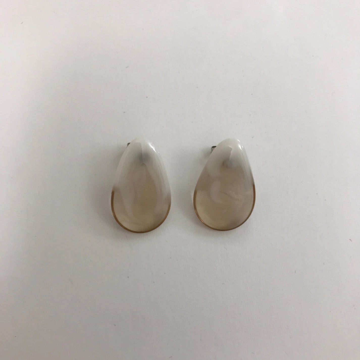 Vanessa Schindler / BO DROP, D_8 marbré noir beige-blanc
