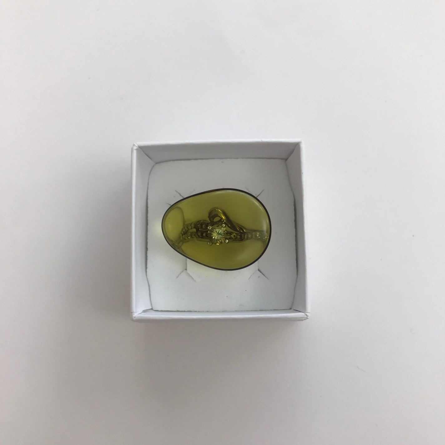 Vanessa Schindler / Drop ring, R_2 kaki