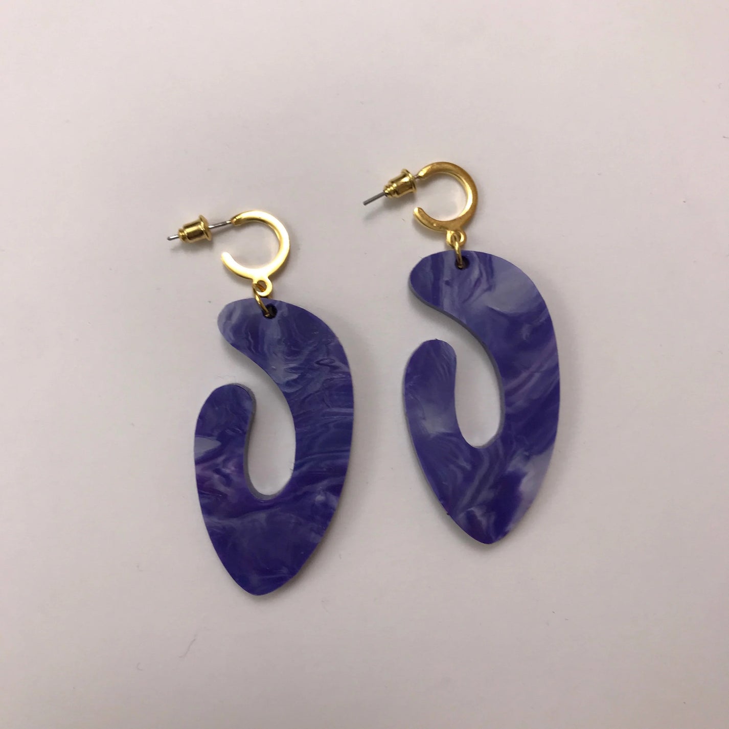 CURA Jewellery / Trigonic earings, purple