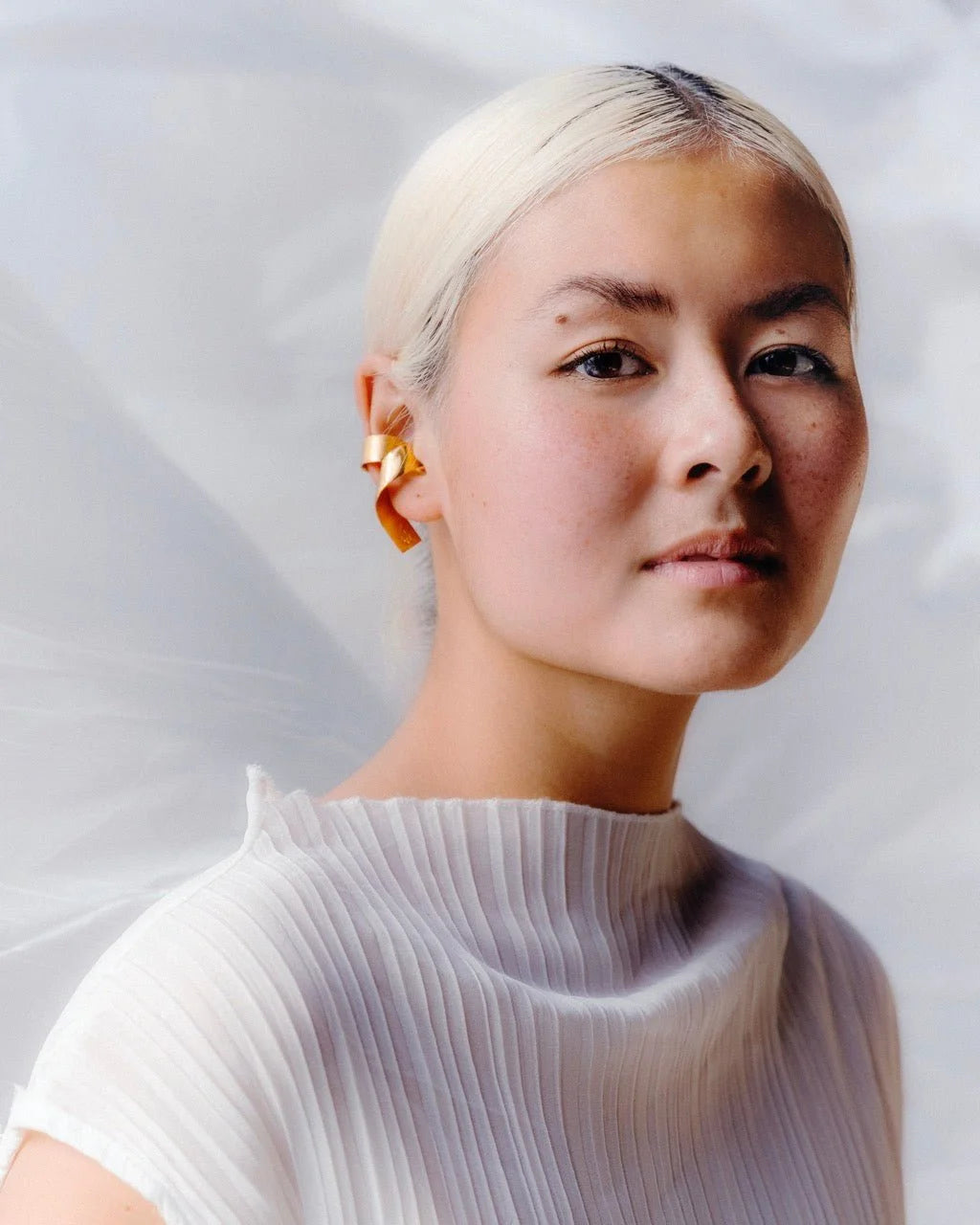 hana kim / Nabisa Earpiece - or