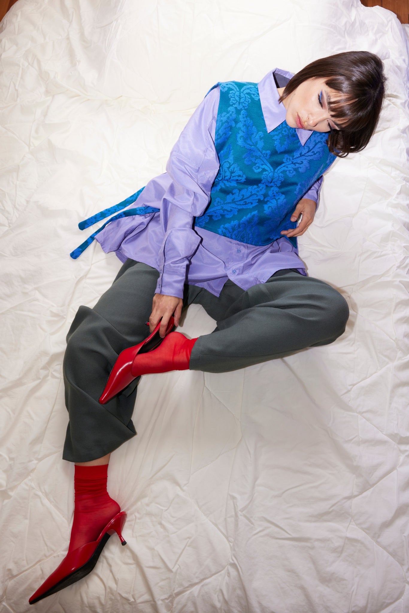 RE/Cover / Gilet à nœuds - violet à motifs baroque