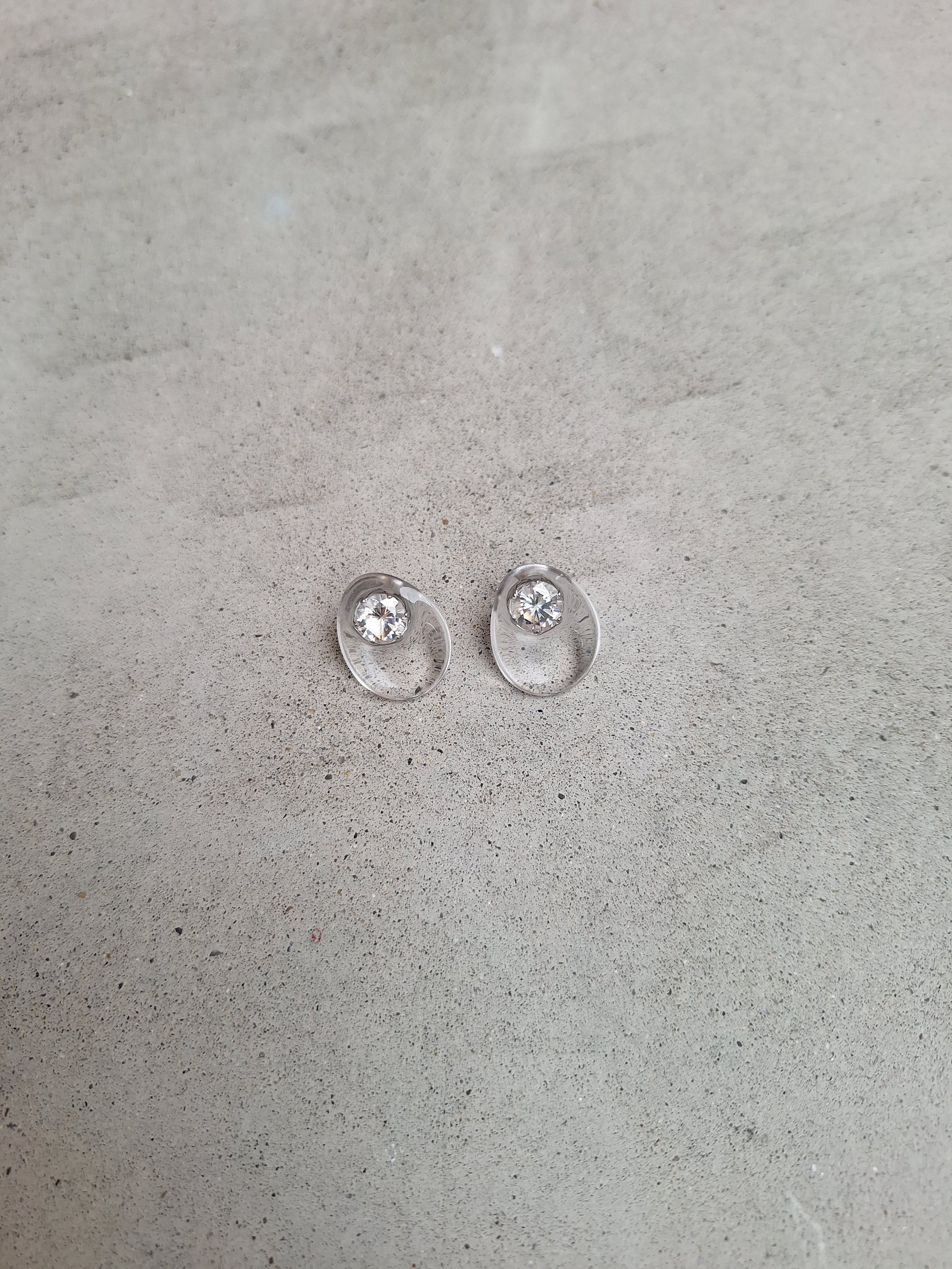 Vanessa Schindler /  BO DROP - Swarovski 16, 24, 20, 28