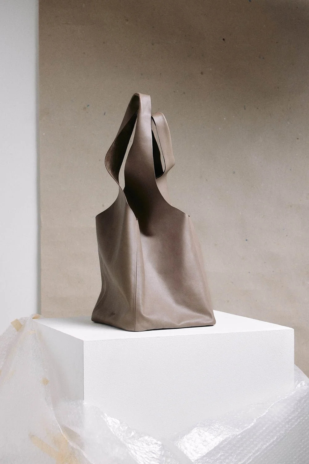 PARK BAGS / SL01 Sac Slouchy carré, clay