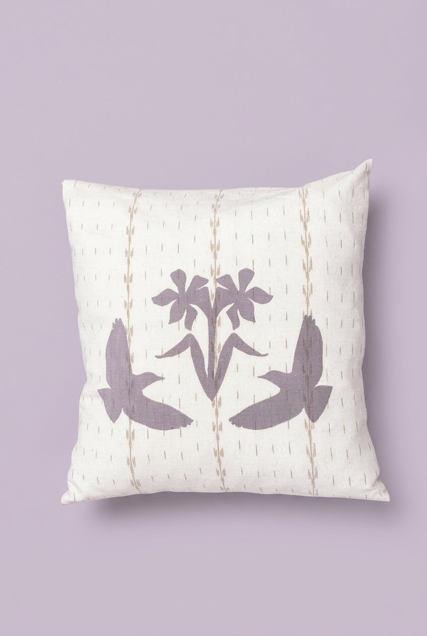 Laboratoi/RE x stéphanie bircher / petit coussin ÉTOURNEAUX ET NARCISSES - 2