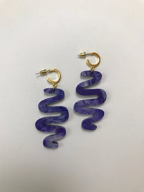 CURA Jewellery / Large squiggle earrings, purple