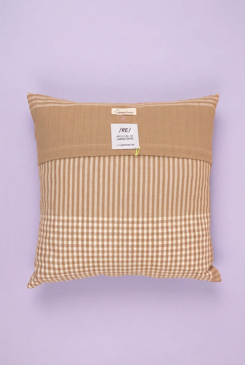 Laboratoi/RE x stéphanie bircher / petit coussin VAUDOISES - 1