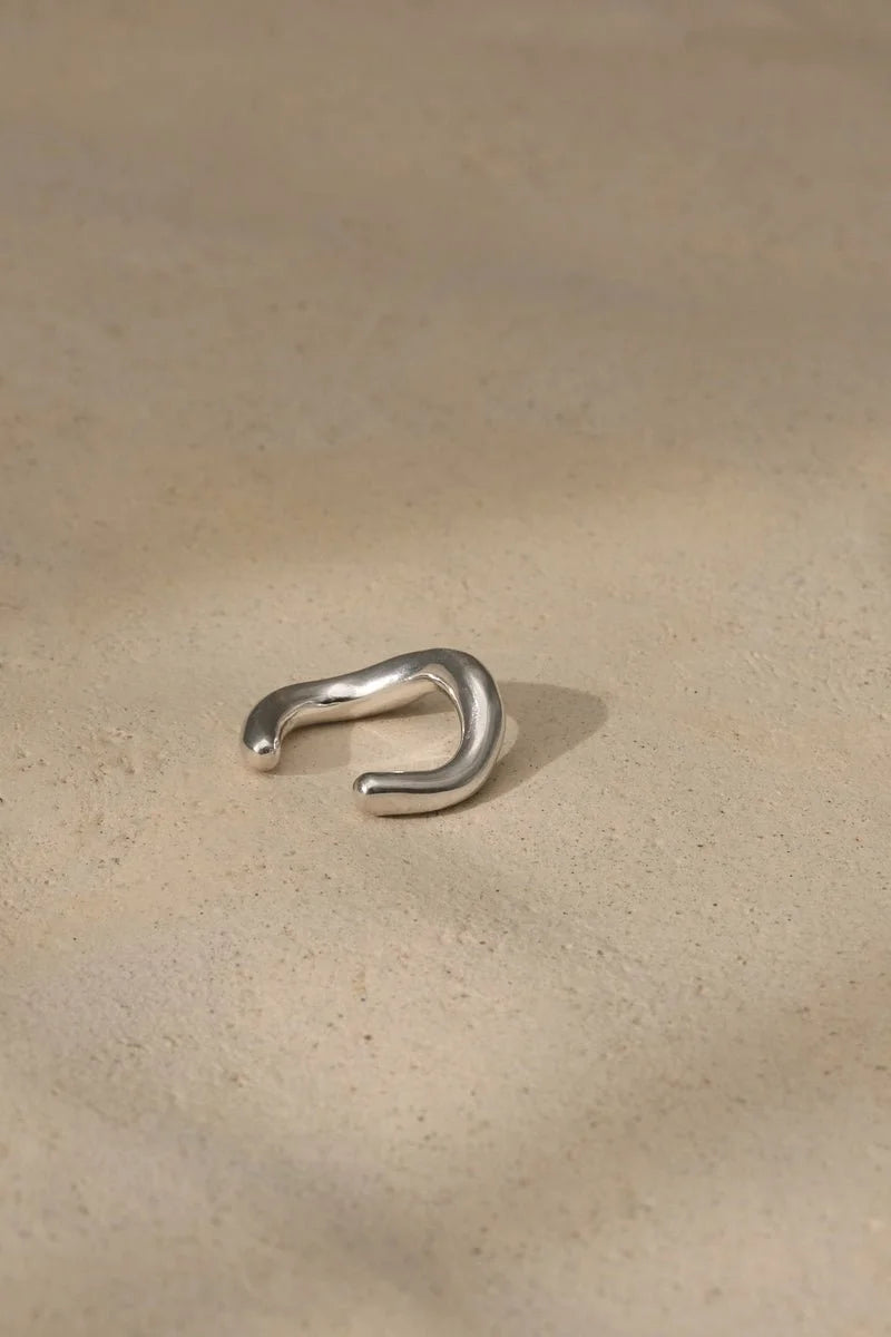 Baiushki / Earcuff Mismo, argent recyclé