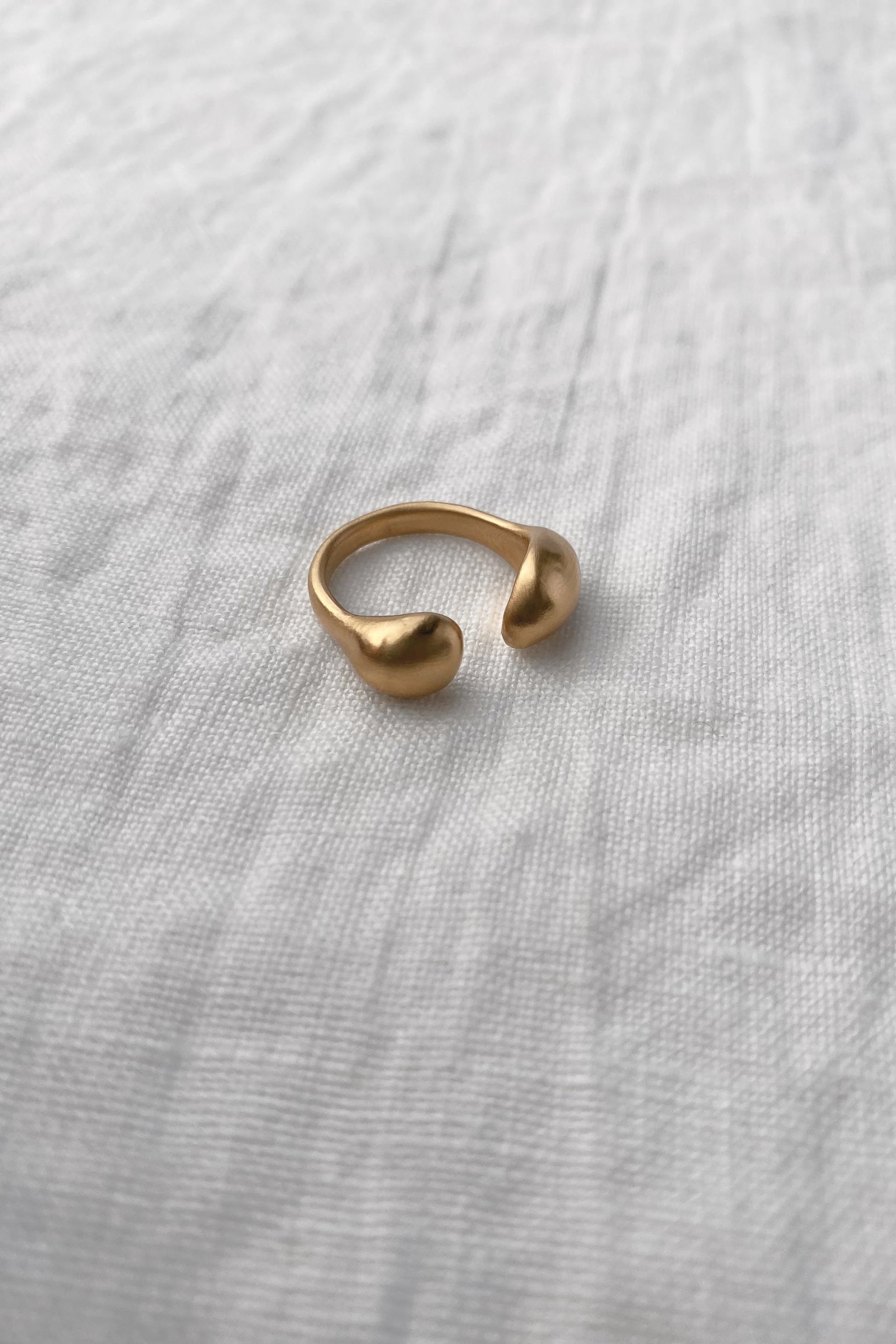 Baiushki / ONOA ring - silver and gold-plated