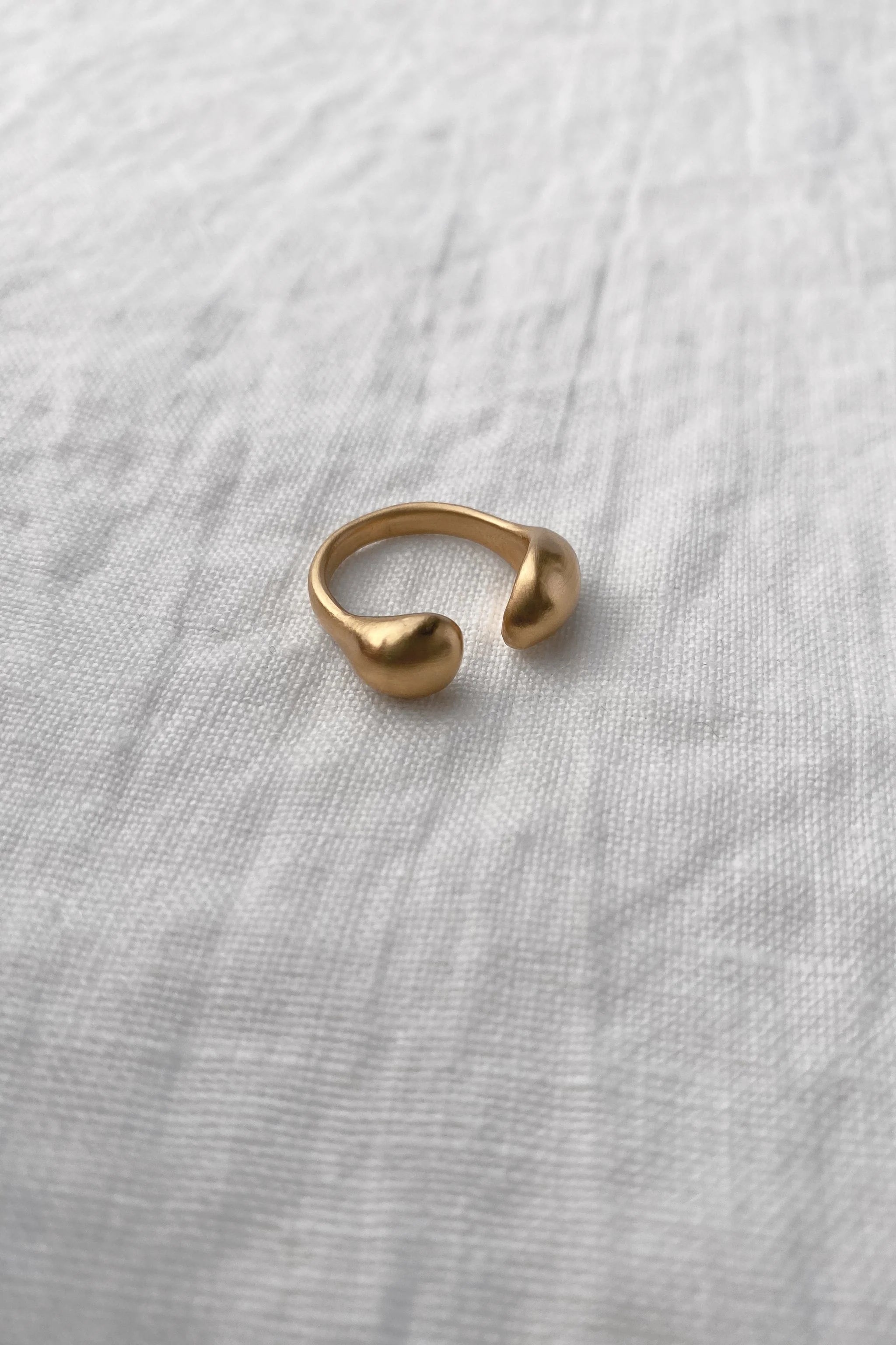 Baiushki / ONOA ring - silver and gold-plated
