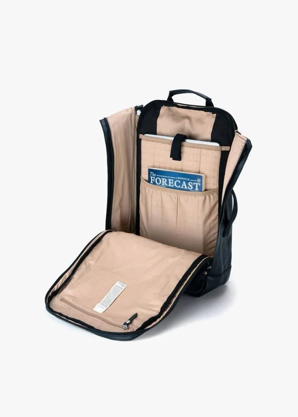 QWSTION / Backpack - Black