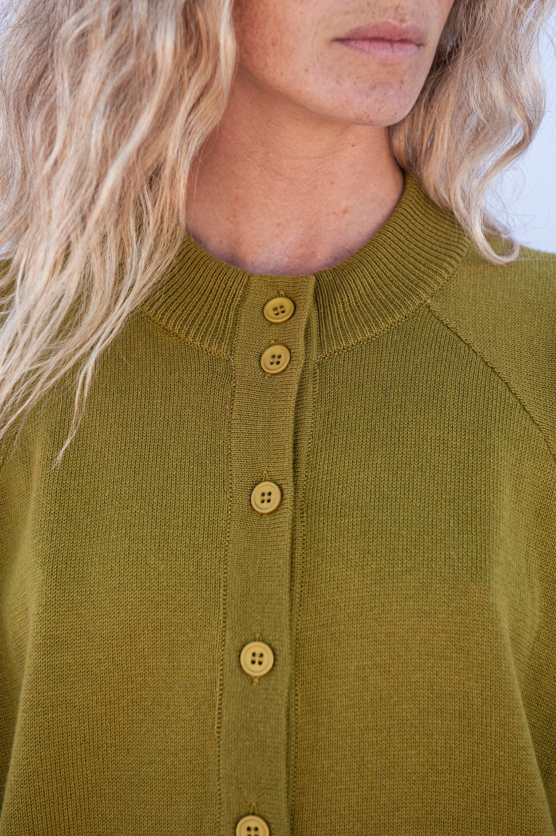 Jungle Folk /  Cardigan Barranco - Moss Green