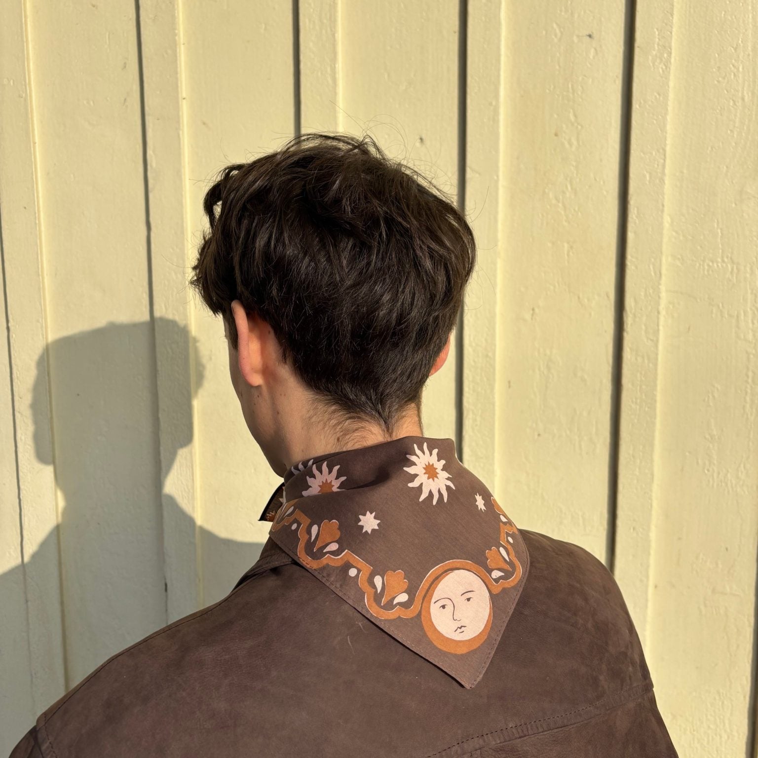 stéphanie bircher / foulard coton imprimé naturellement - brun cachou