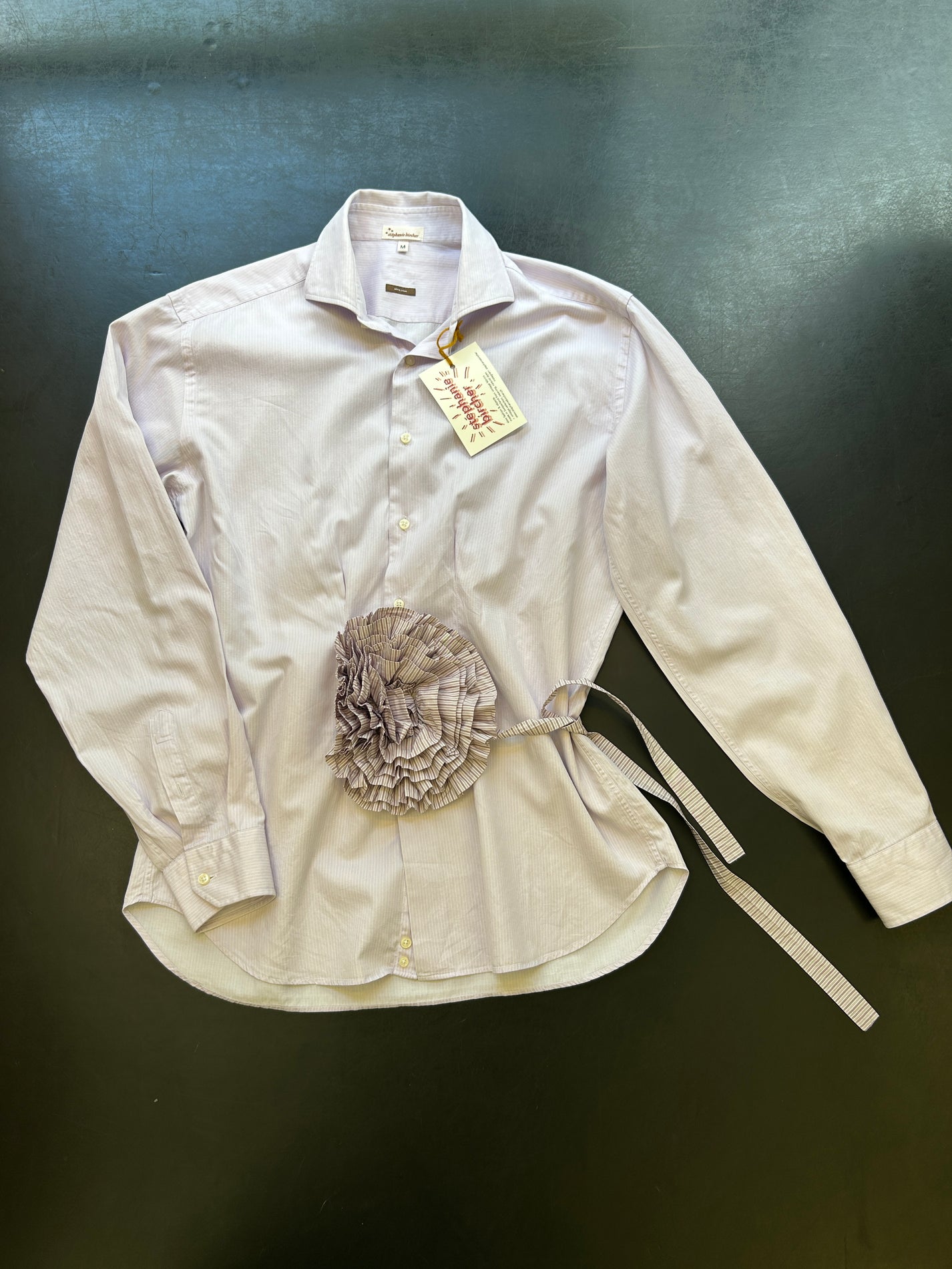 stéphanie bircher / chemise fleur, lila rayé