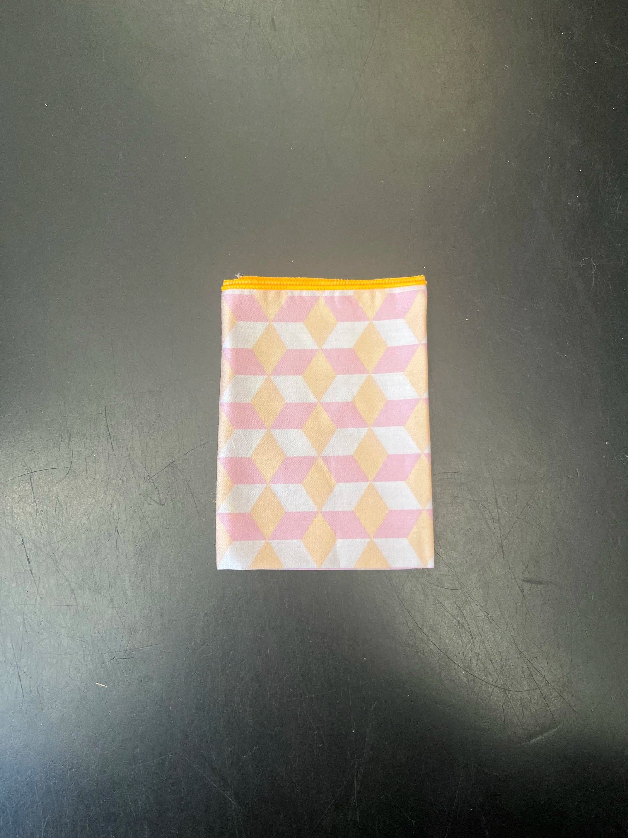 LABO / Lot de mouchoirs en tissu, différents tissus