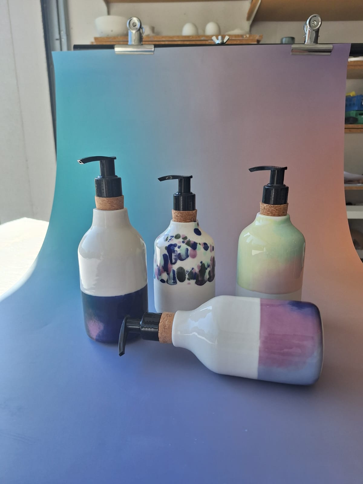 Distributeur à savon - Bleu/vert/rose