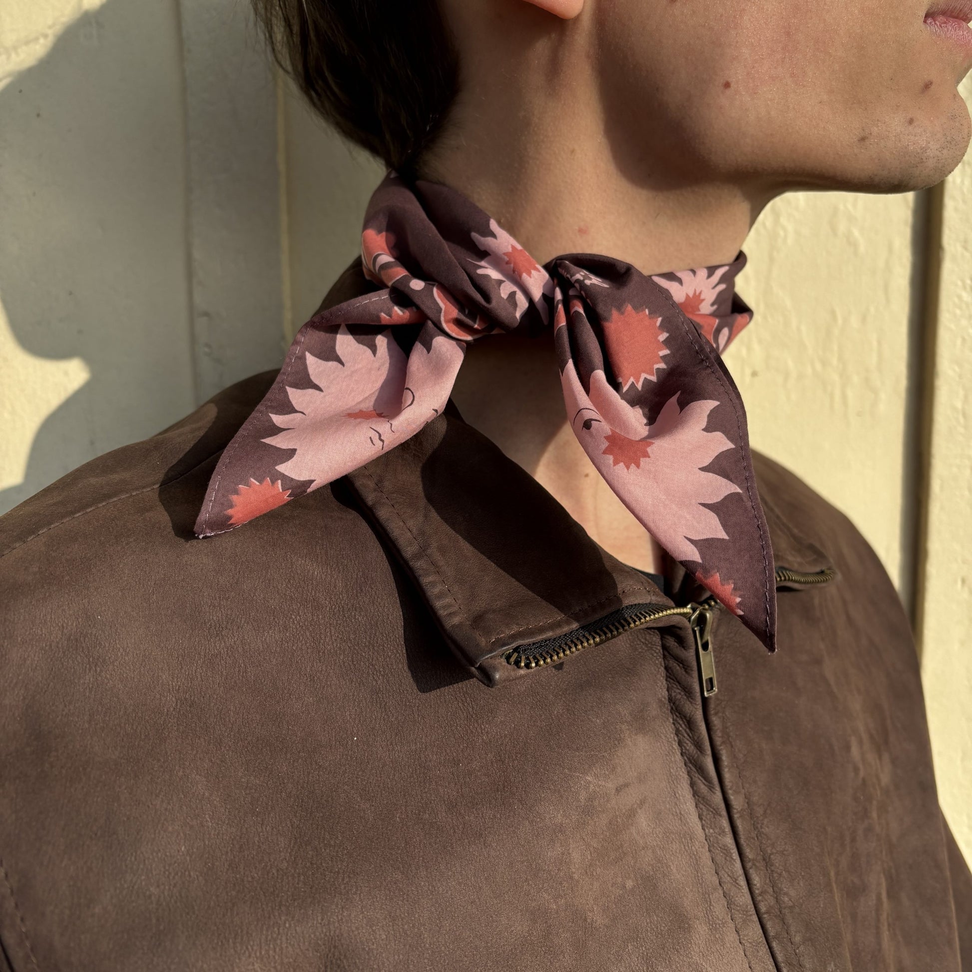 stéphanie bircher / foulard coton imprimé naturellement - rouge et jaune