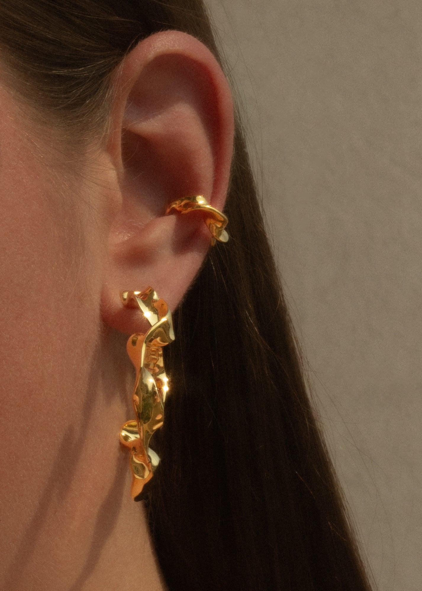 Emilie Gouëzec / VESTIS mini earcuff - silver and gold plated