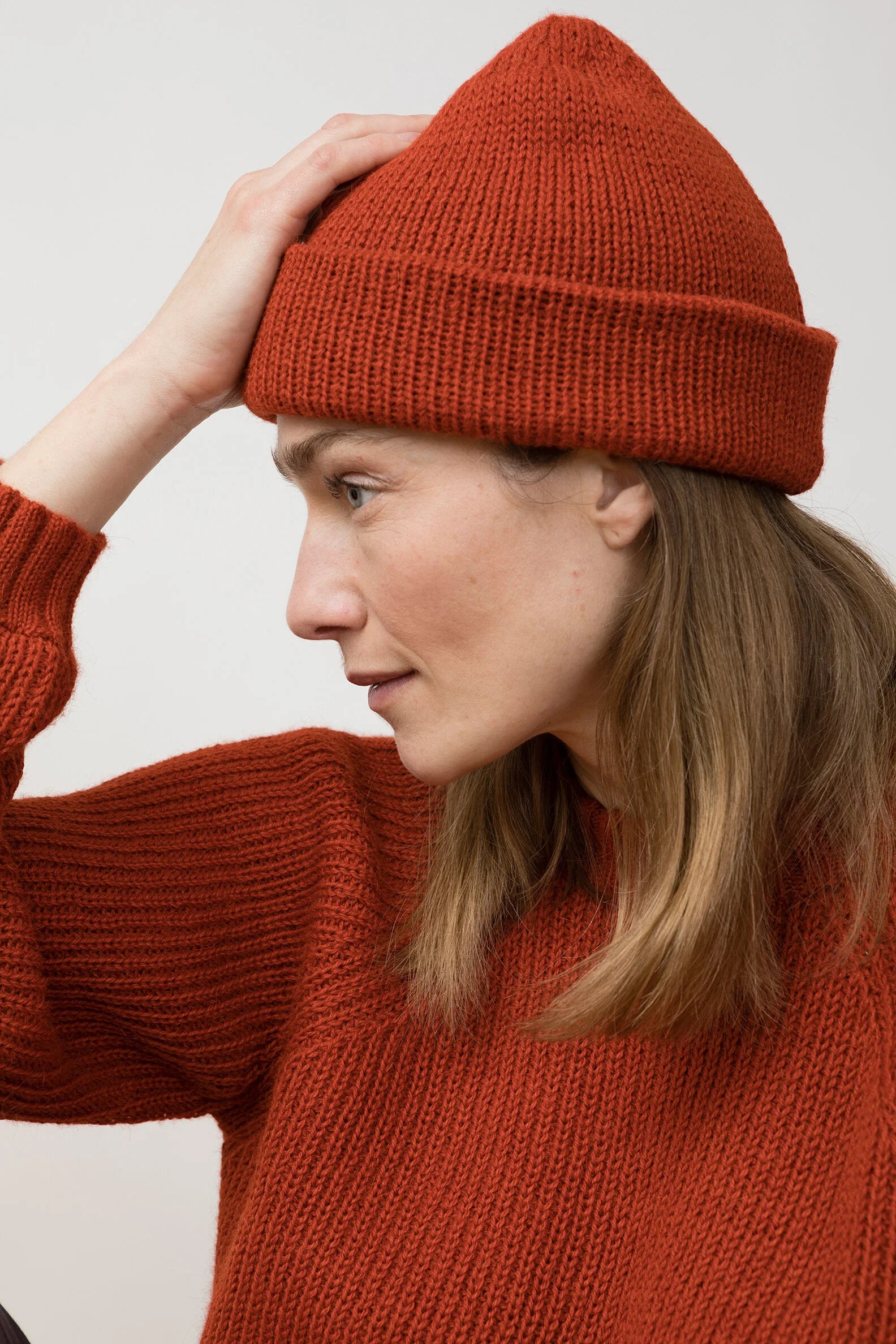 Jungle Folk /  bonnet Iva - scarlet red