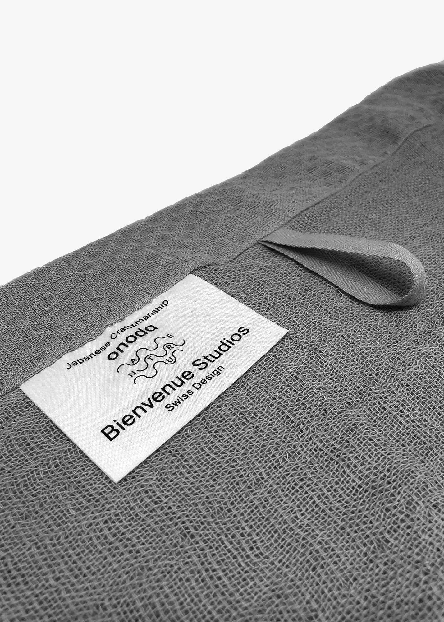 Bienvenue Studios / Linge Moyen, Gris clair