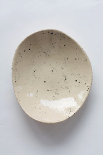 Glay Studio / Grand Plat - mouchetés crème