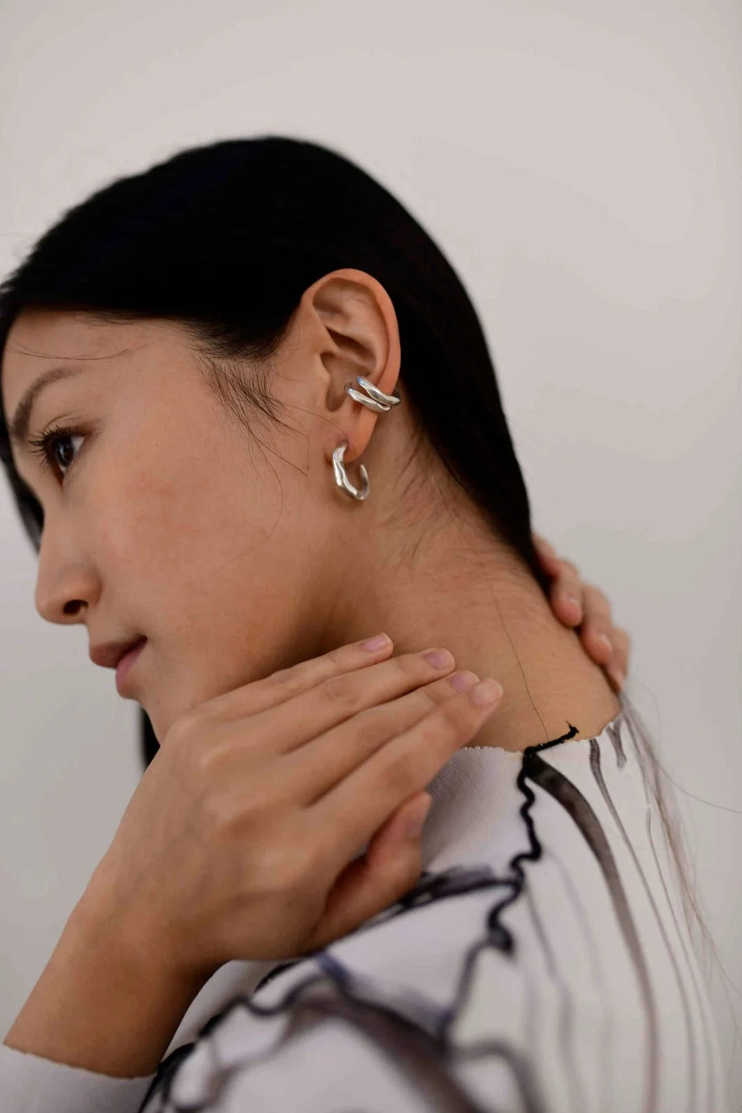 hana kim / Flow Earring - silver