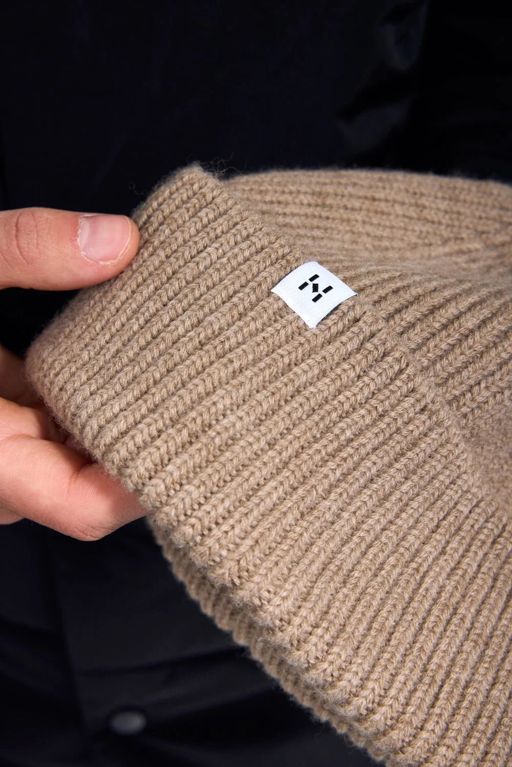 Neumühle / VON JANA “TIDE” beanie - sand