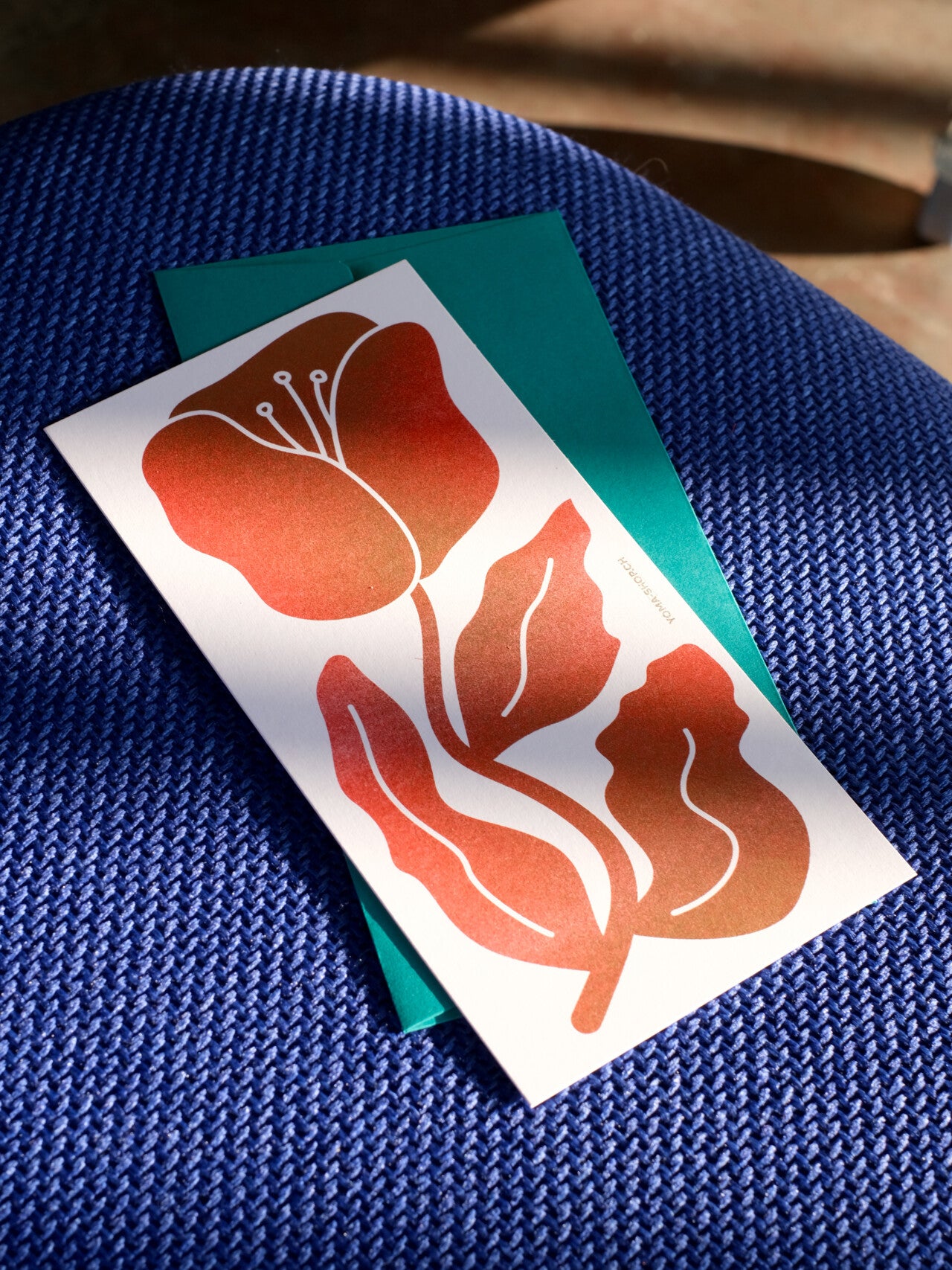 Yoma / Carte A6/5 avec enveloppe fleur - rouge