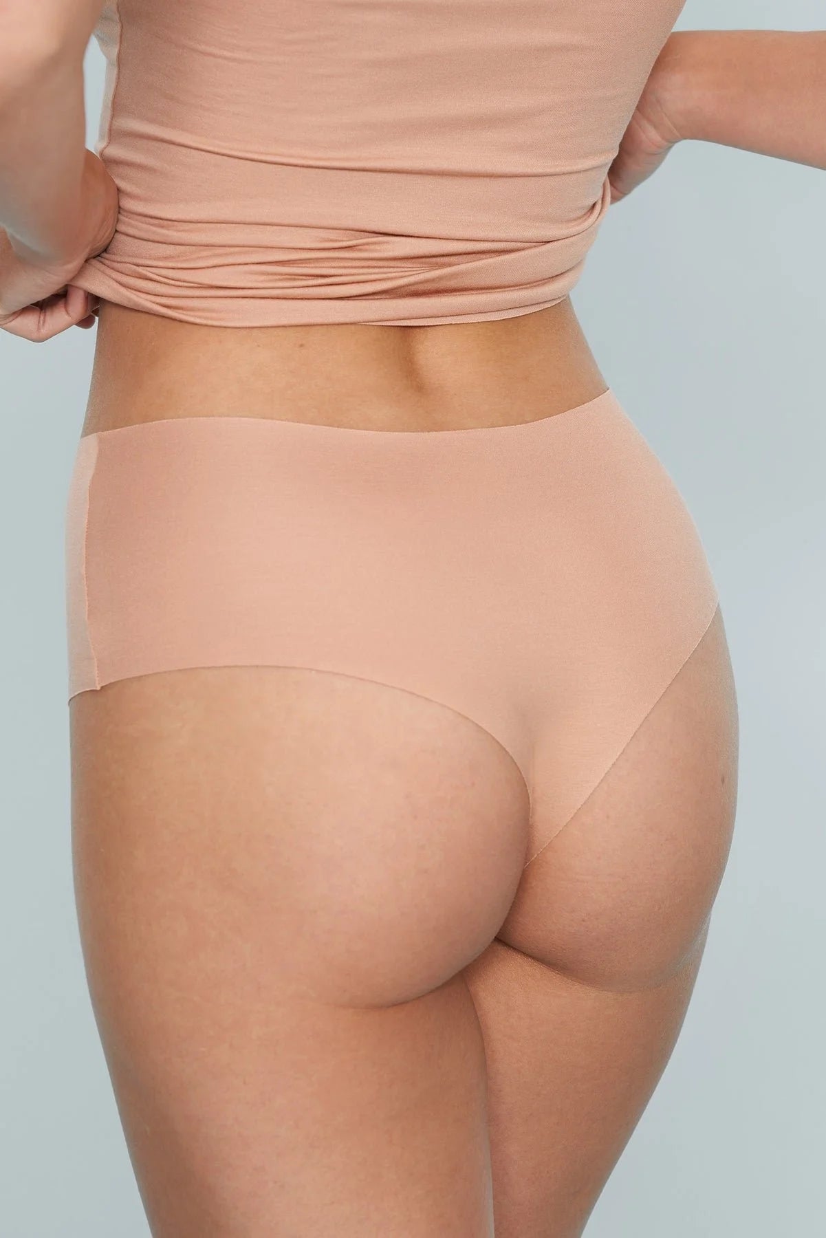 moi-basics / panty seamless, poudre
