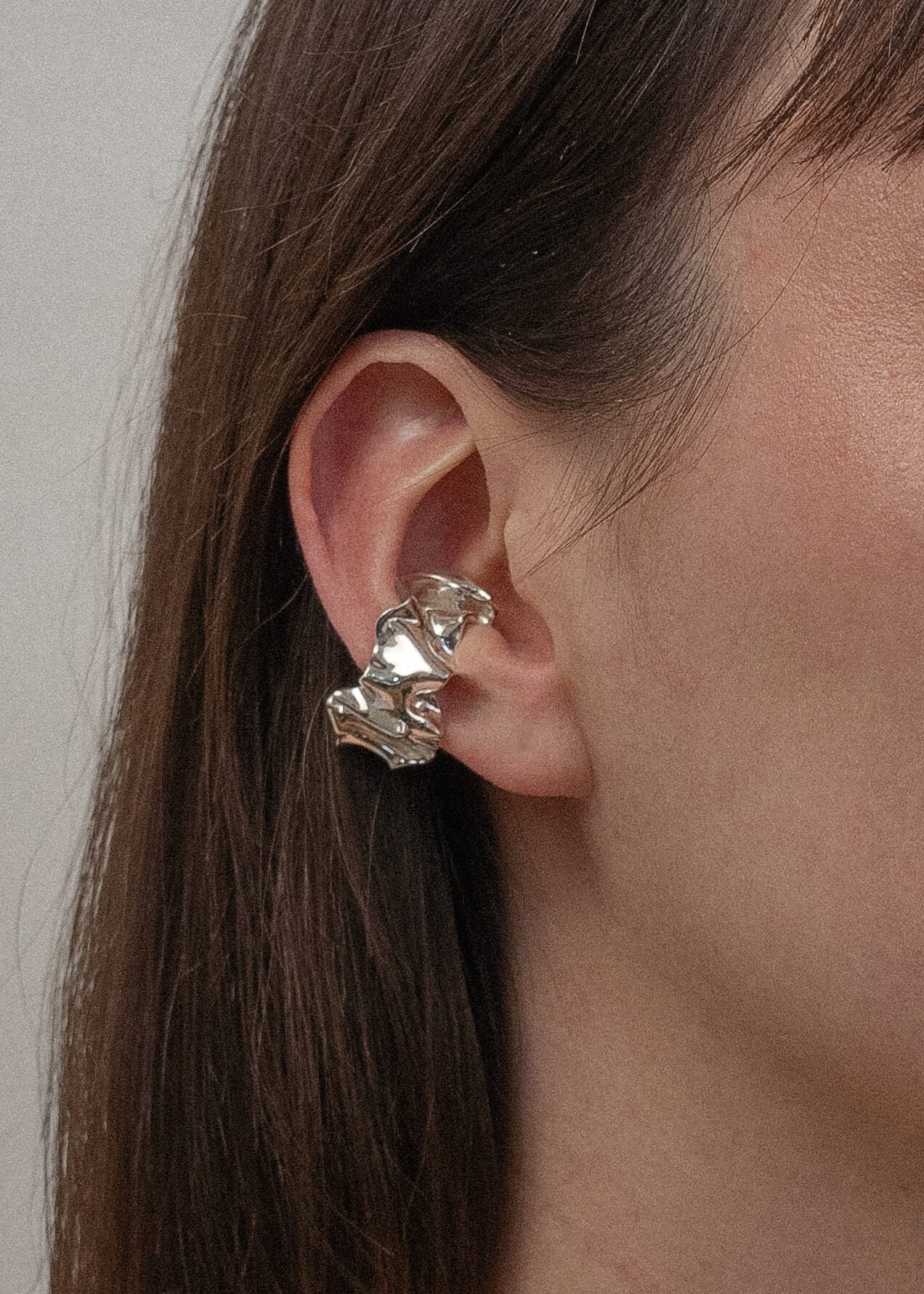 Emilie Gouëzec / VESTIS large earcuff - silver