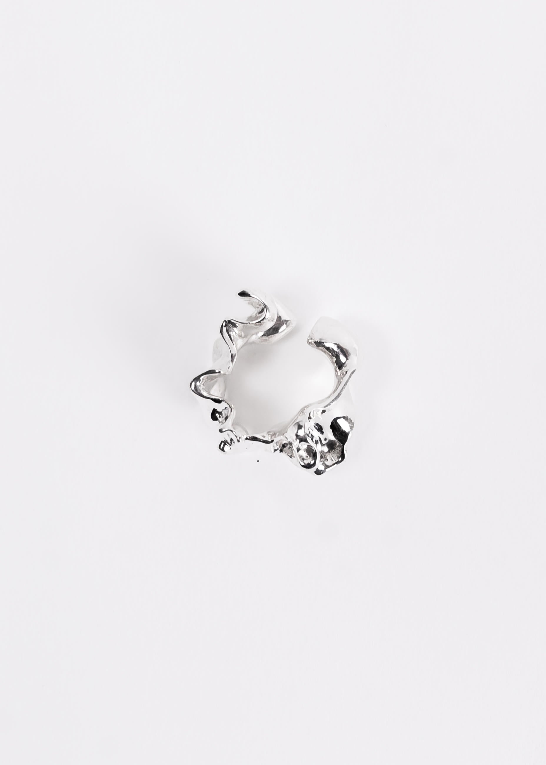 Emilie Gouëzec / VESTIS large earcuff - silver
