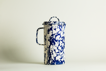 ÉMAÉ STUDIO / Carafe, Cobalt/Ecru