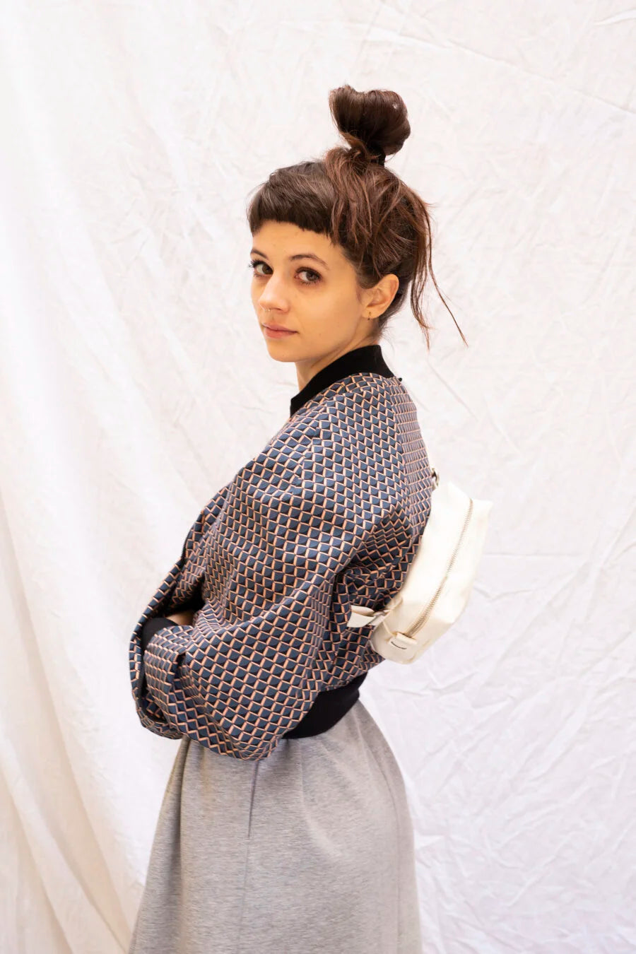 QWSTION / hip pouch / blanc, noir ou gris