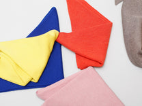 OIU OIU / écharpe triangle - rouge
