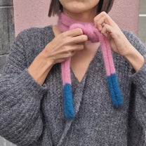 Tricot de Jacqueline / écharpe rose et bleu