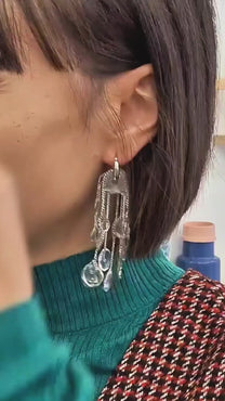 Vanessa Schindler /  BO - Chain Chandeliers