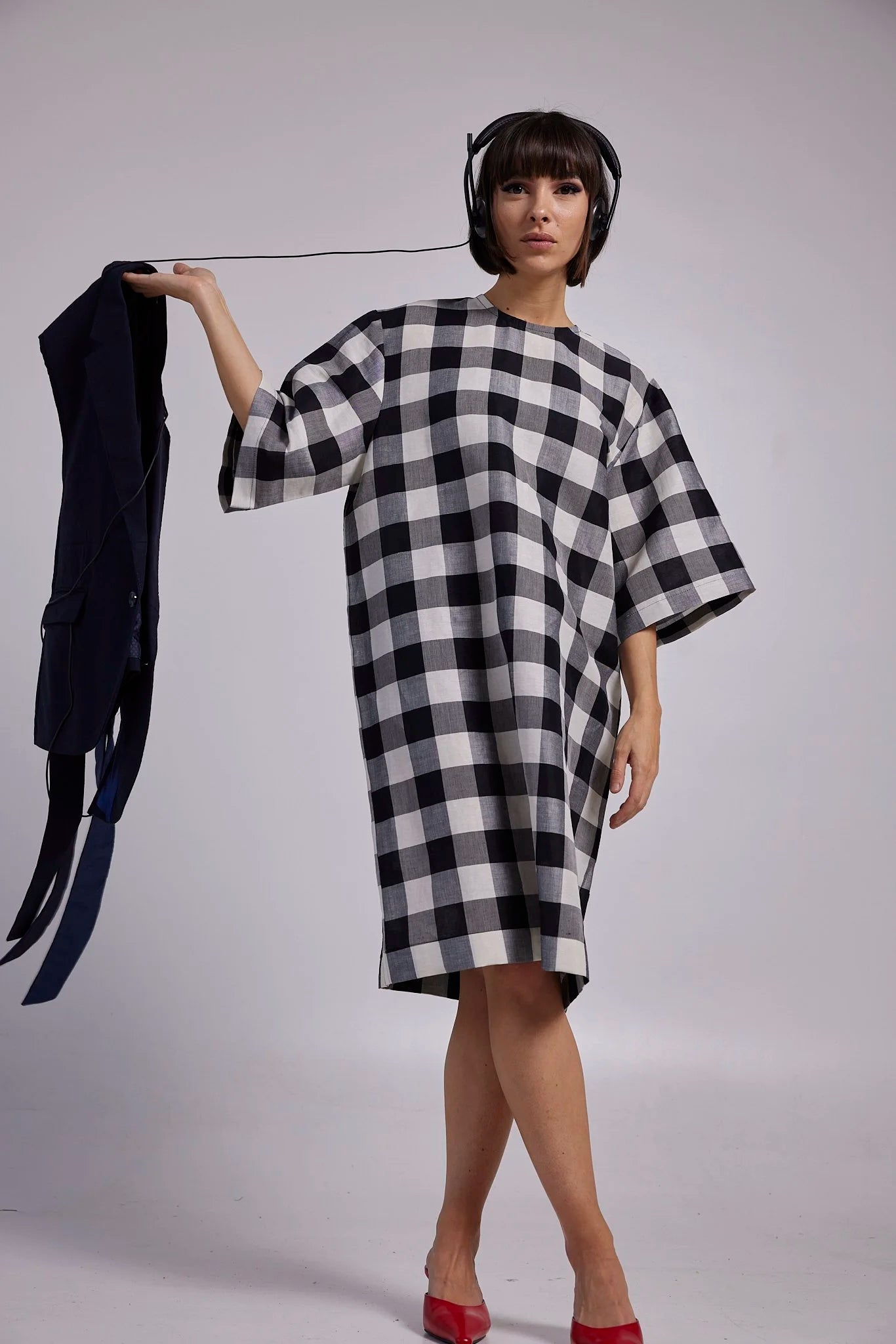 LABORATOIRE / Robe T - carreaux noir et blanc