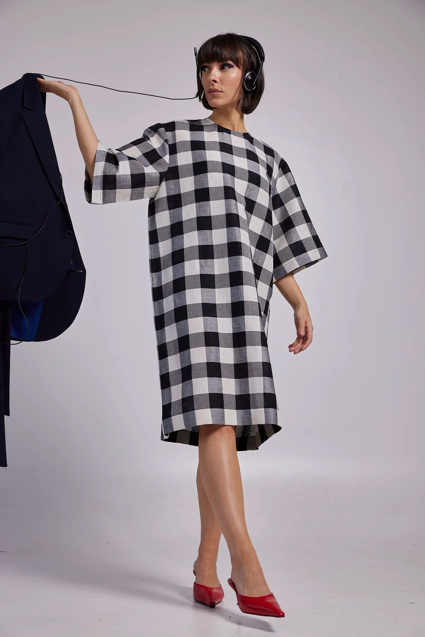 LABORATOIRE / Robe T - carreaux noir et blanc