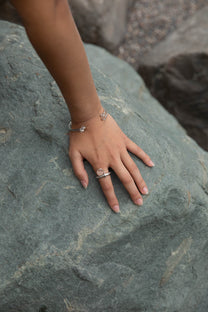 hana kim / Bubble Bangle - argent ou or